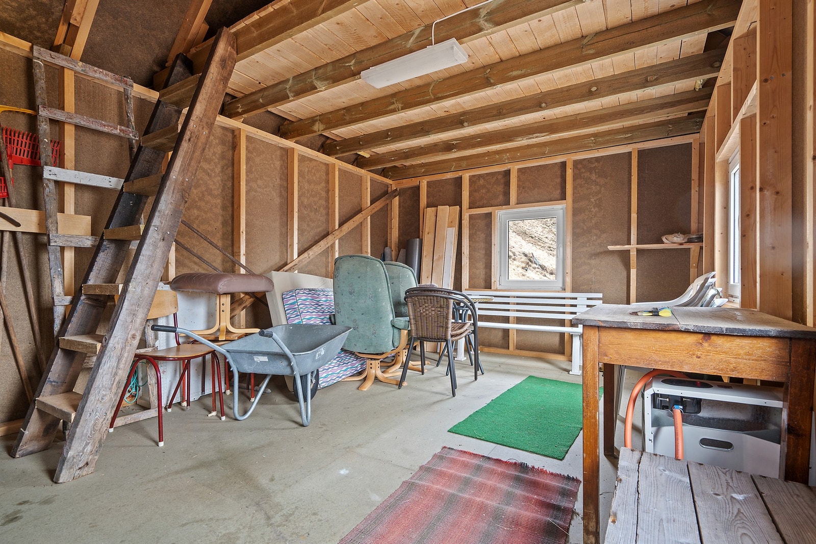 Uthus Galleribilde
