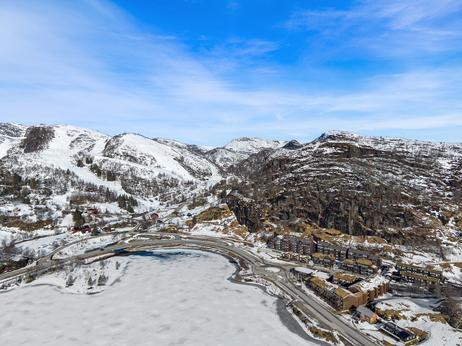 Med leilighet midt i smørøyet kan man virkelig få utnyttet helgene på fjellet. Praktisk tilrettelagt for hele familien. Galleribilde