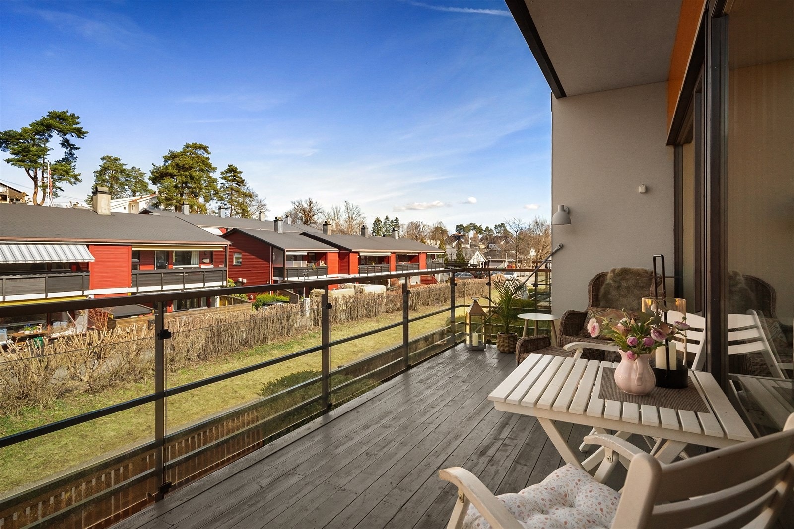 Det er også stor nordvestvendt balkong. Galleribilde