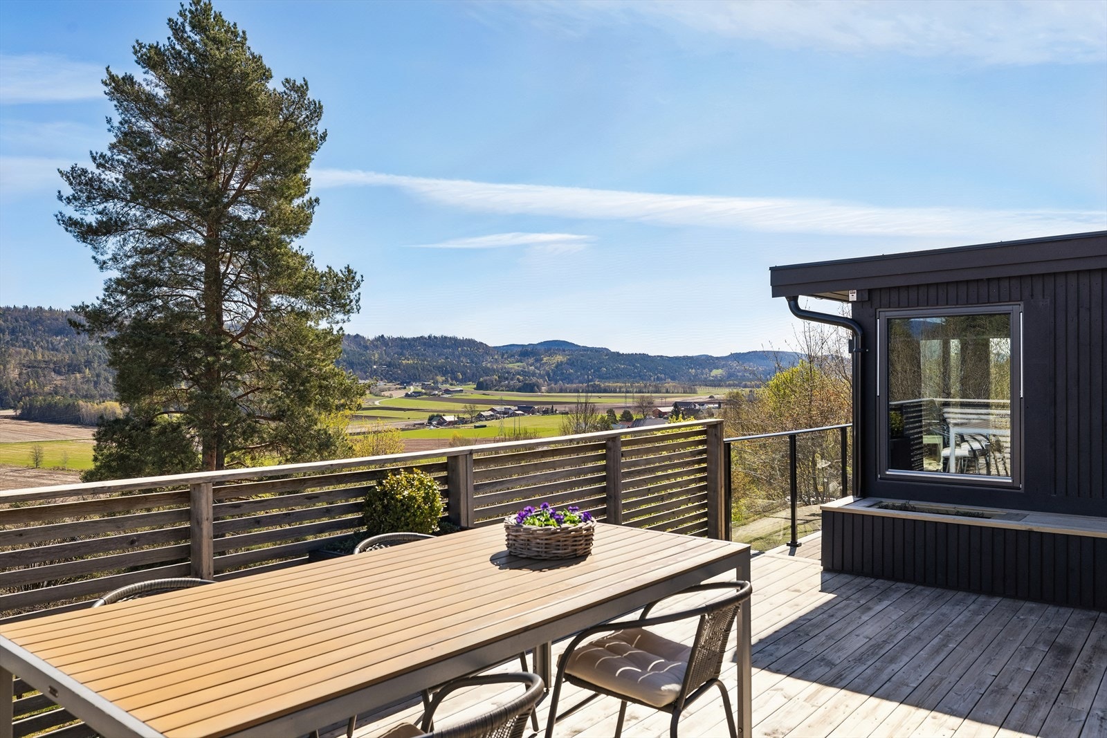 Veranda med utgang fra vinterhage Galleribilde