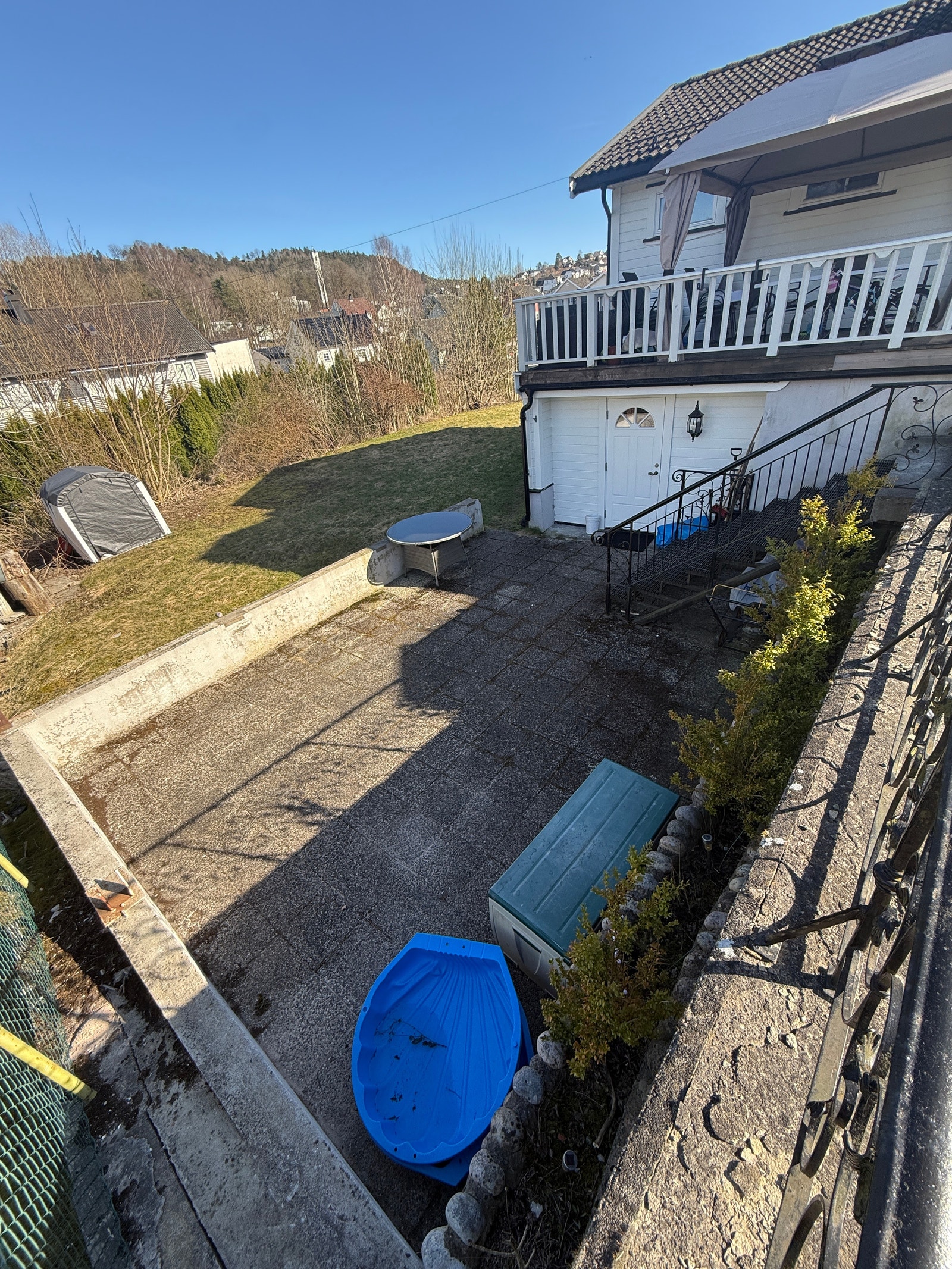 Terrassenog inngangsdøren Galleribilde