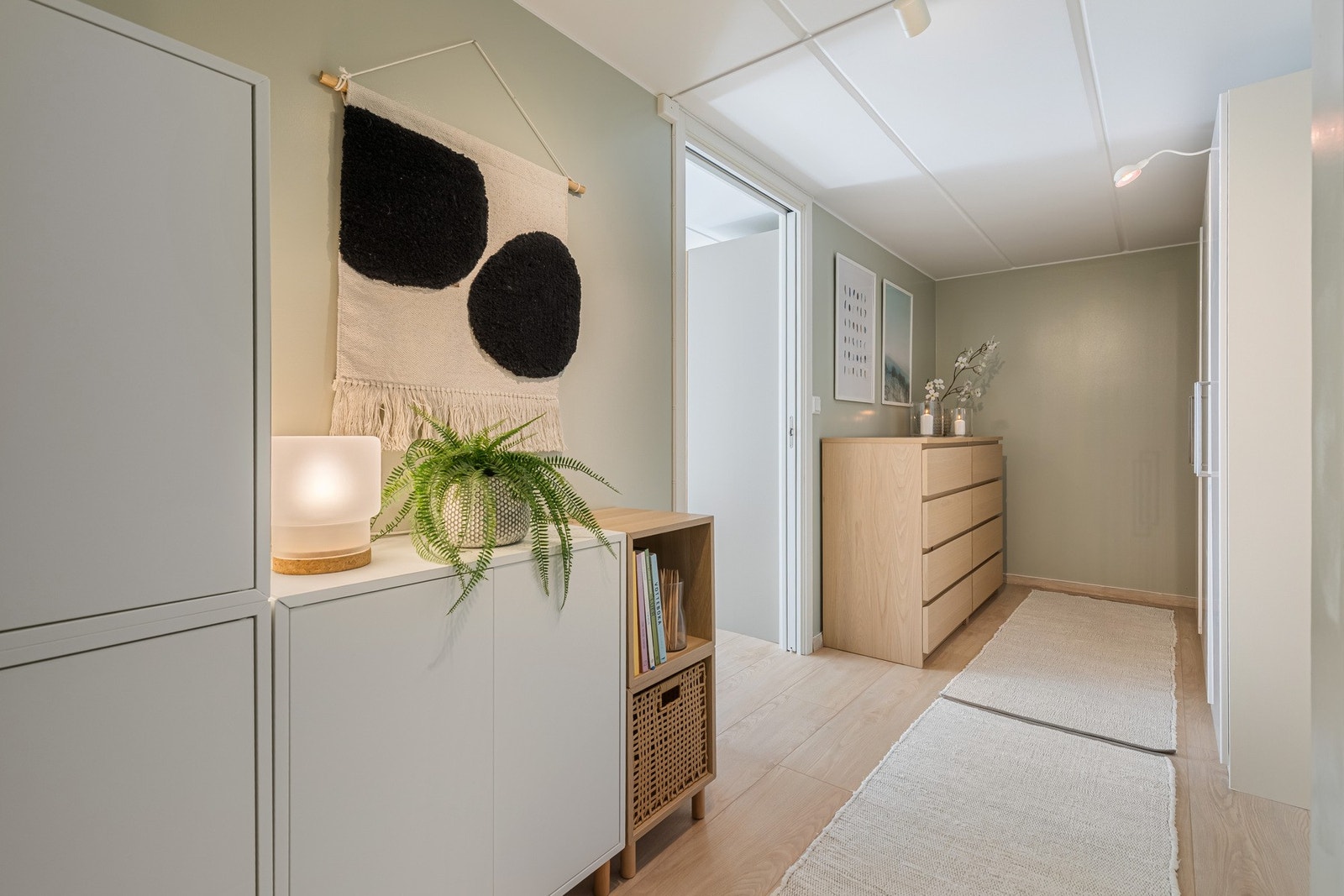 Gangen og soverommet ble pusset opp i 2024. Galleribilde