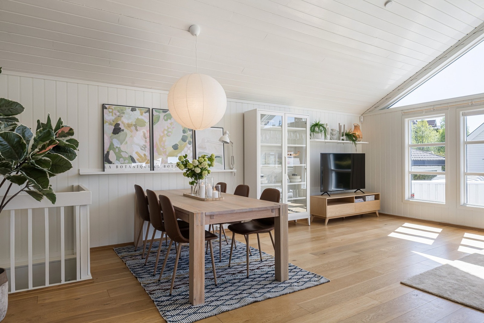 Her er det god plass til ulike møbleringsløsninger. Galleribilde