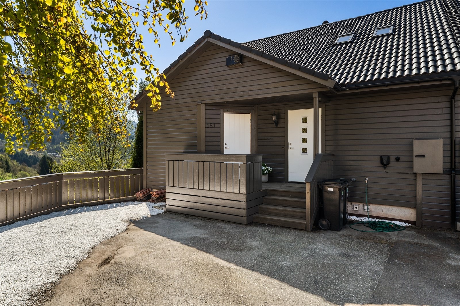 Gode parkeringsmuligheter ved inngangsdøren Galleribilde