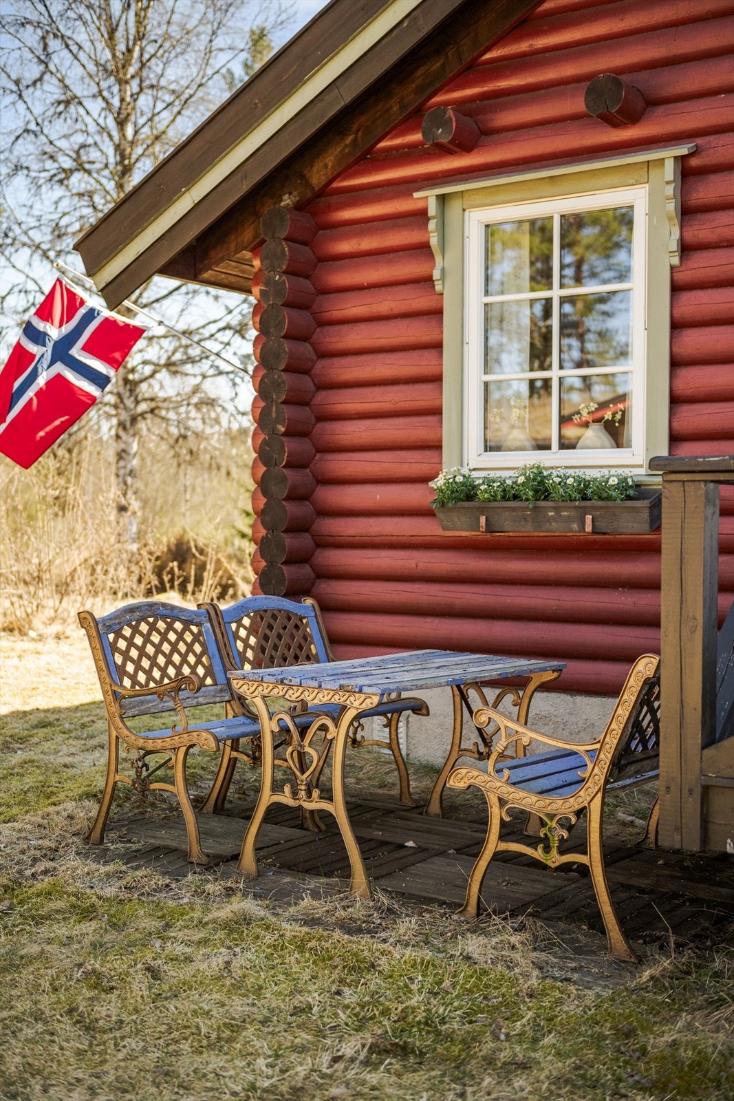 Koselig sittekrok med fint skjermet for solen på dagtid. Galleribilde