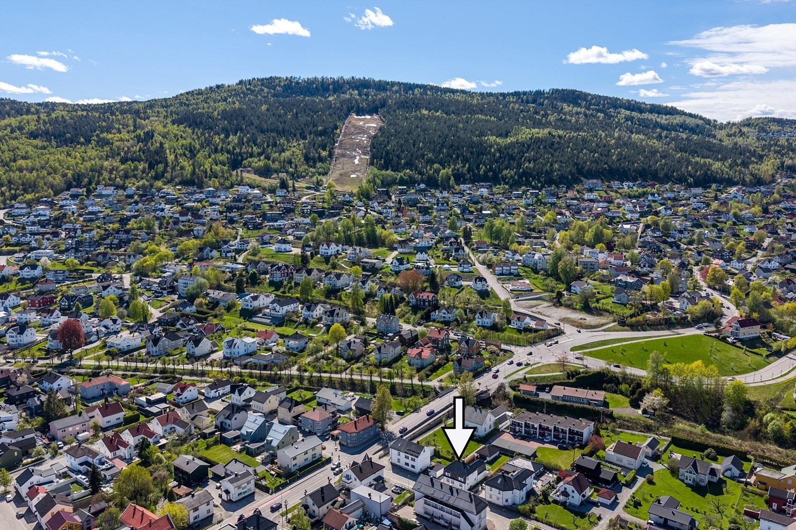 Det er rikt med tur- og rekreasjonsområder i området, både ved Marienlyst, men skogen for øvrig Galleribilde