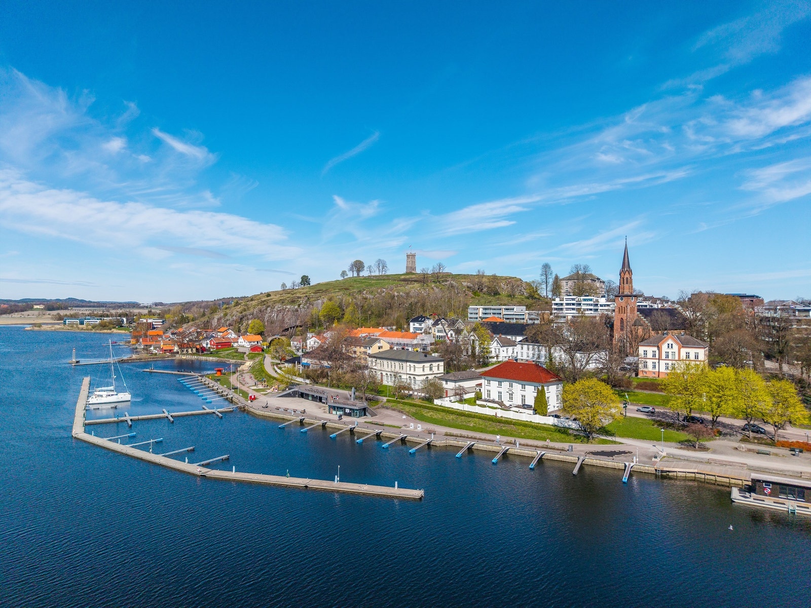På få minutter når du Farmandstredet og Torvgården for shopping, samt et rikt utvalg av byens restauranter, kafeer og kulturtilbud. Galleribilde
