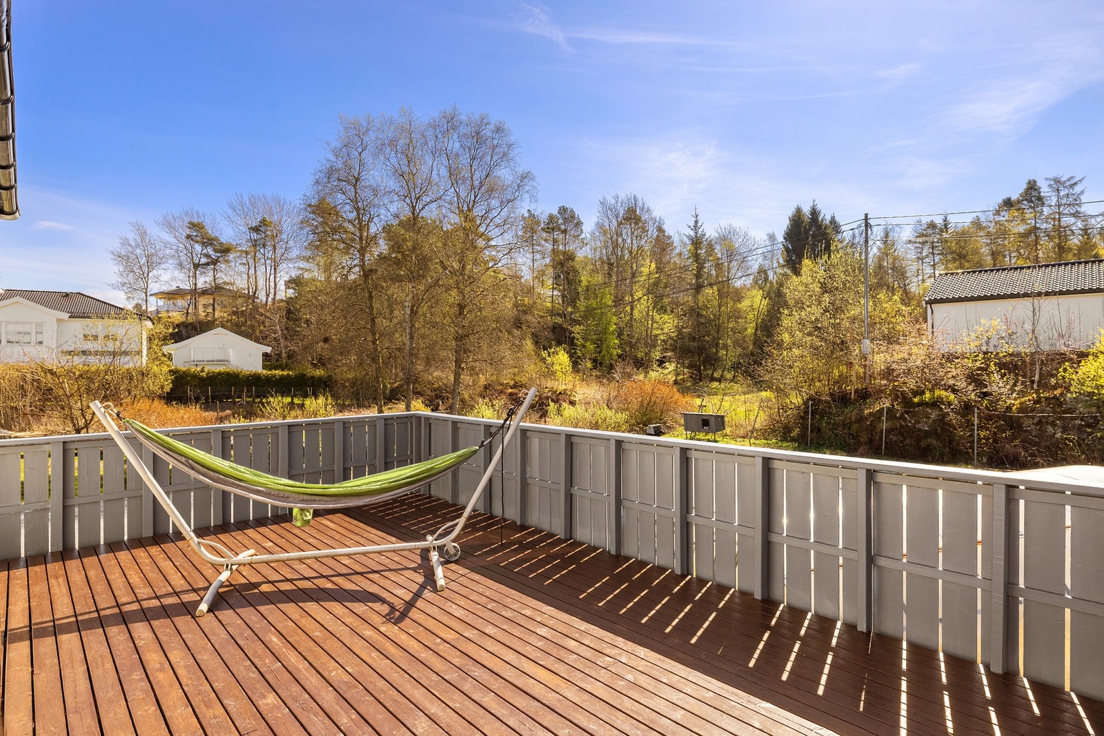 Boligen har en sørvendt terrasse på 25 kvm. Galleribilde