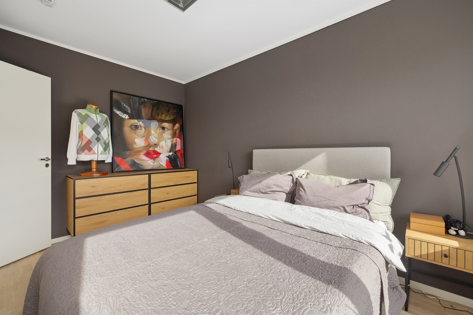 Det er også plass til en garderobe ved behov. Galleribilde
