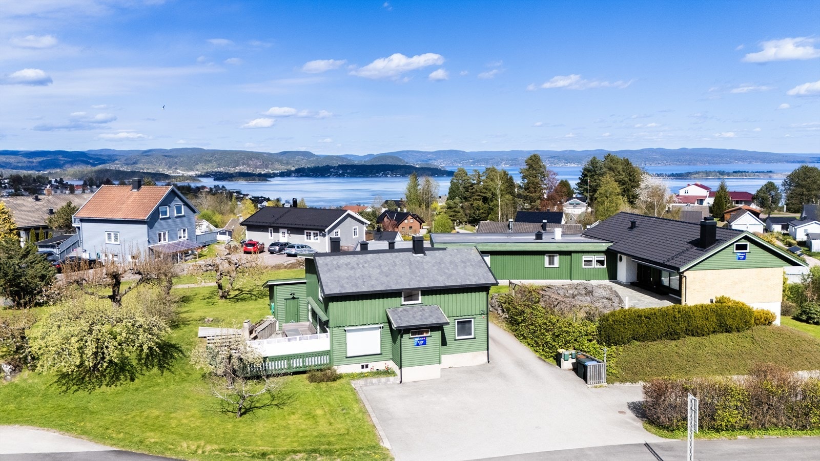 2 eneboliger med sentral og attraktiv beliggenhet Galleribilde