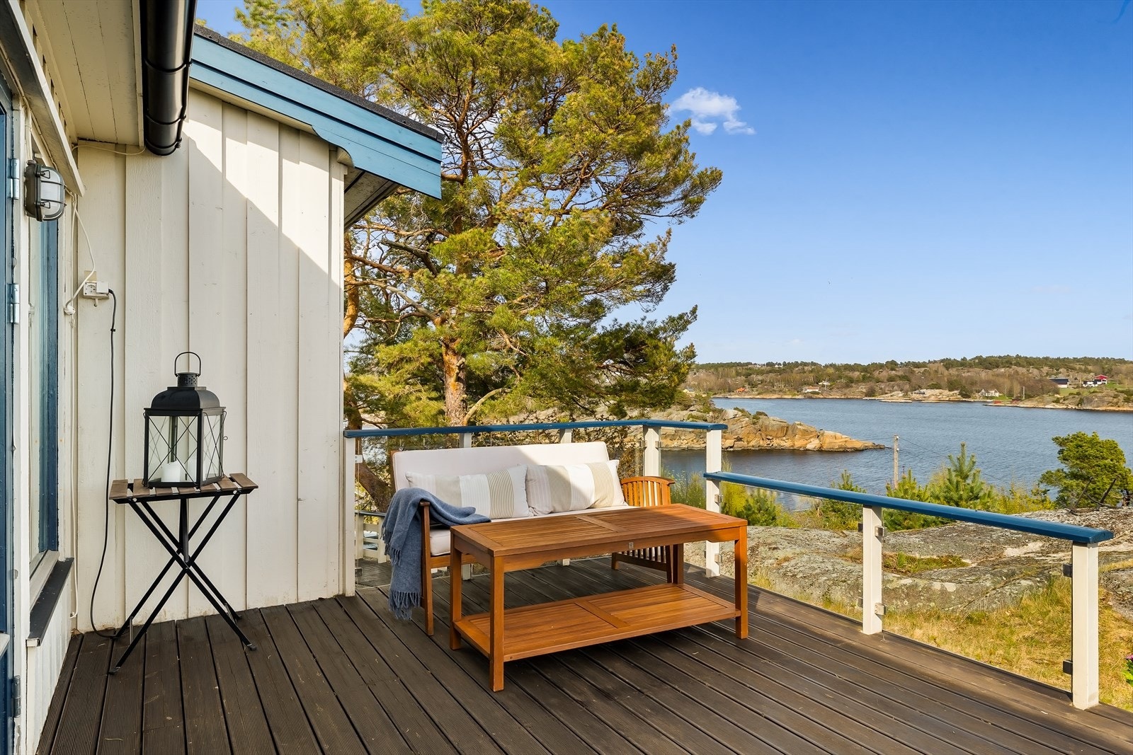 En lun og usjenert krok på terrassen, med plass for en liten sittegruppe. Galleribilde