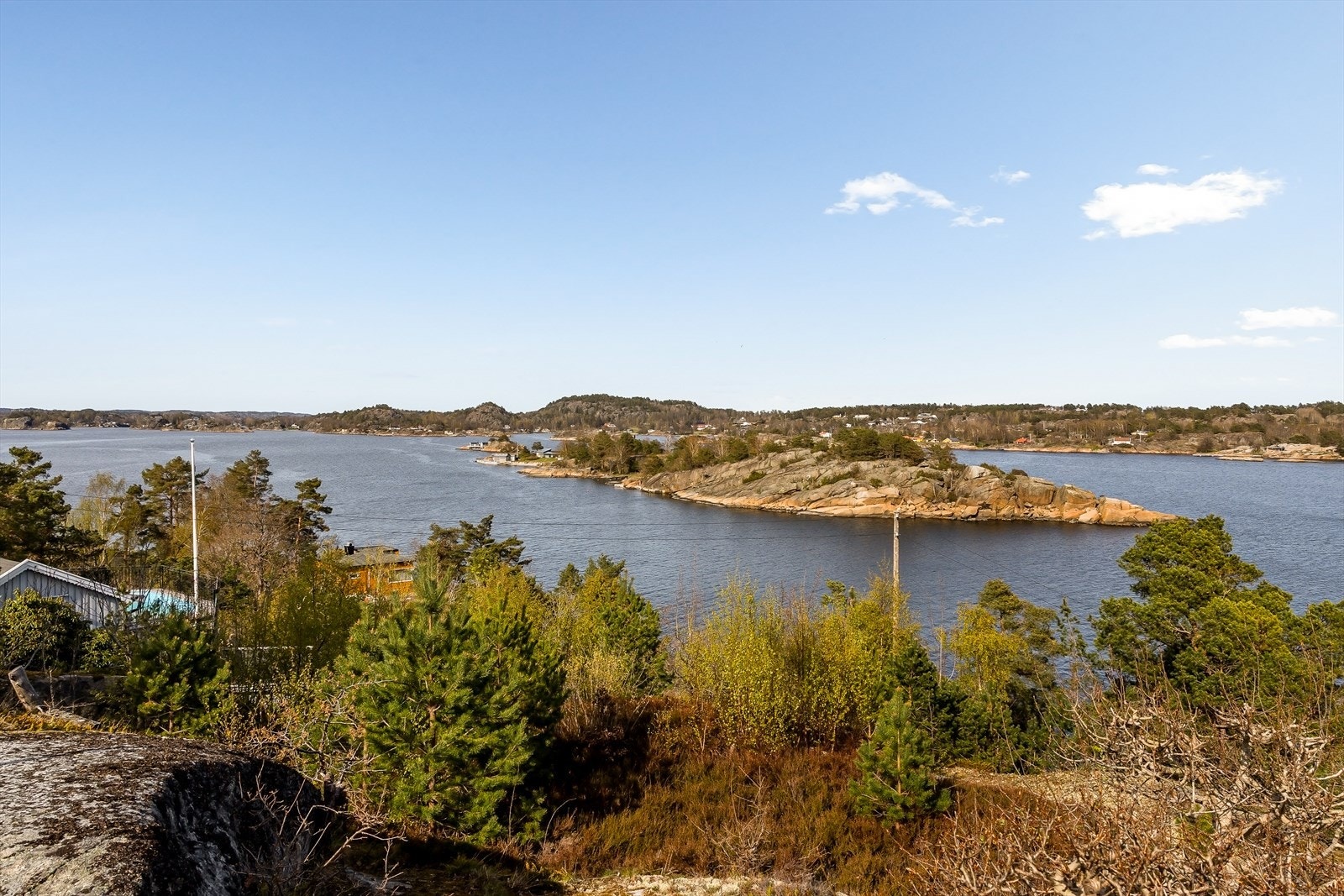 Skjærgårdsidyll rett utenfor døren. Galleribilde