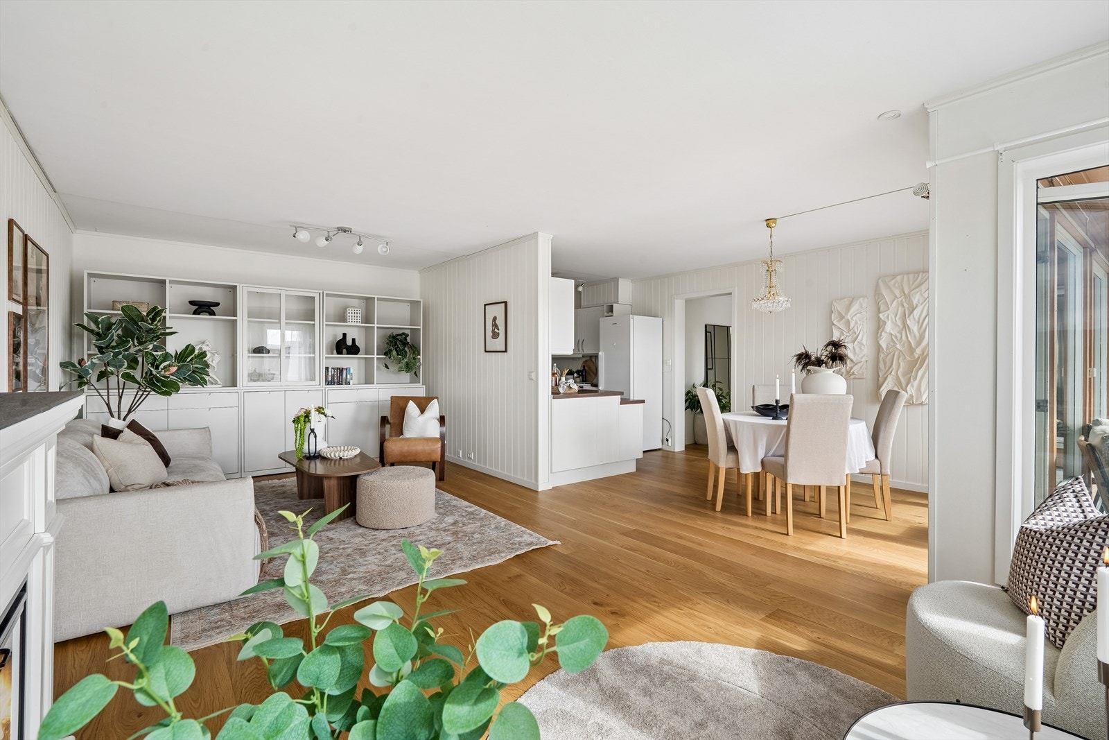 Heimdal Eiendomsmegling v/ Jon Herman Gulbrandsen ønsker velkommen til Innherredsvegen 59B! Foto: EFKT v/ Matthias Herzog Galleribilde