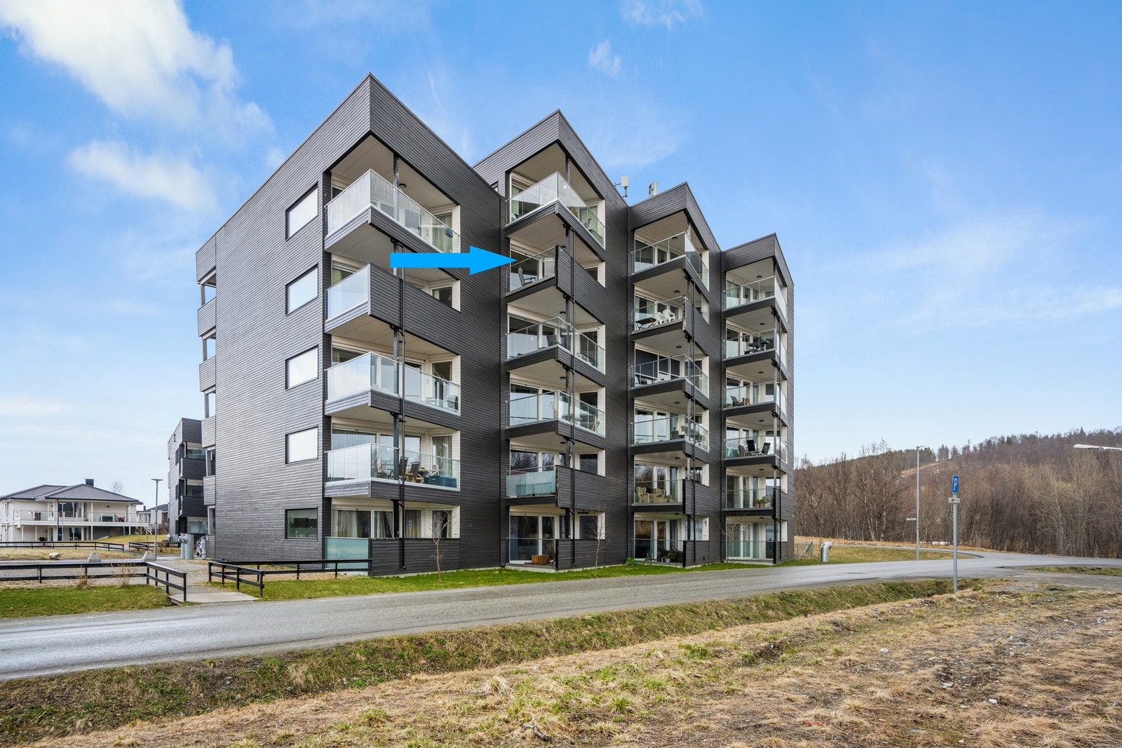 Leiligheten ligger luftig og attraktivt til i byggets 5. etasje. Galleribilde