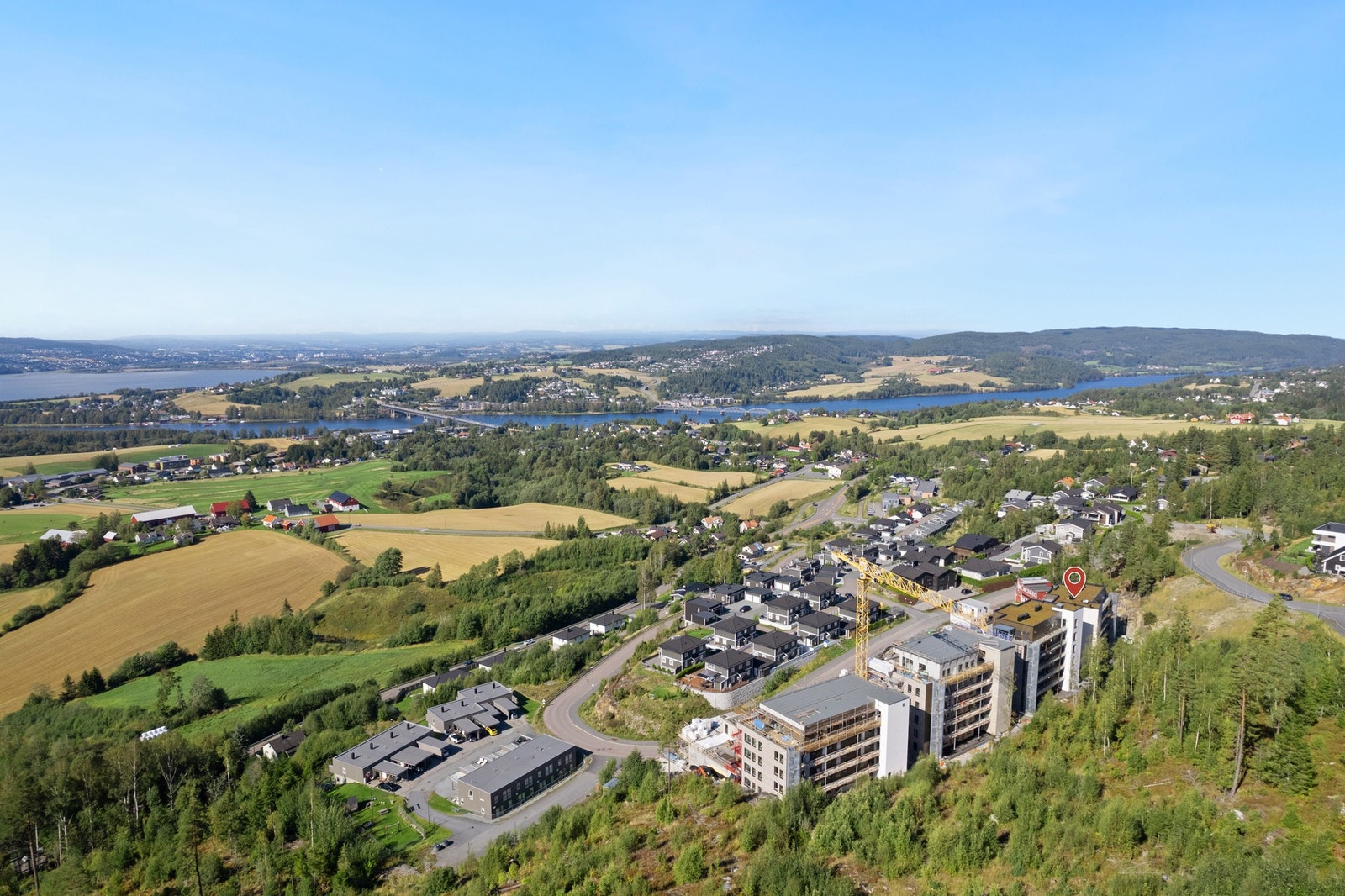 Dronebilde over nærområdet. Galleribilde