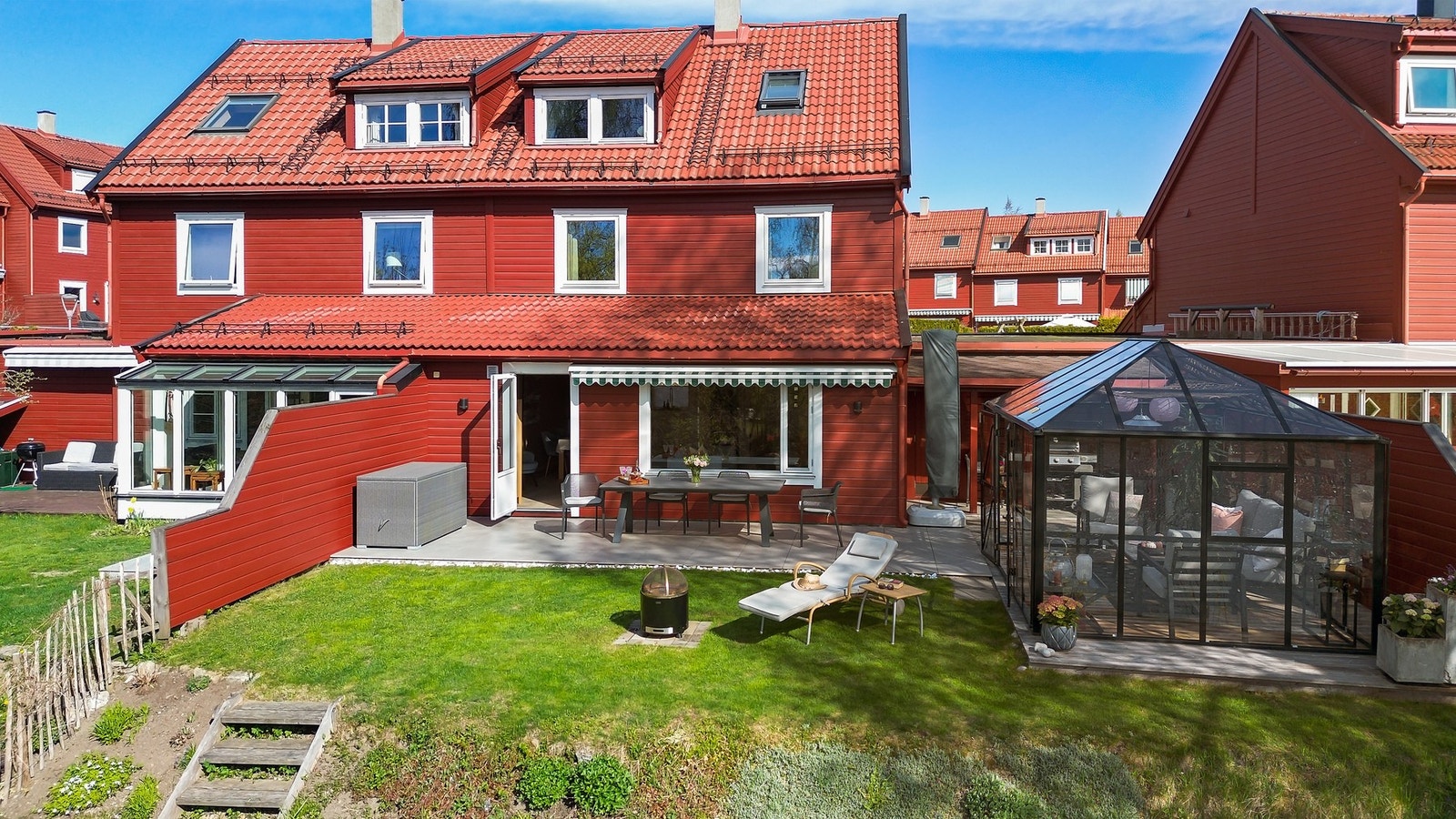 Dette er en svært attraktiv familiebolig med idyllisk beliggenhet Galleribilde