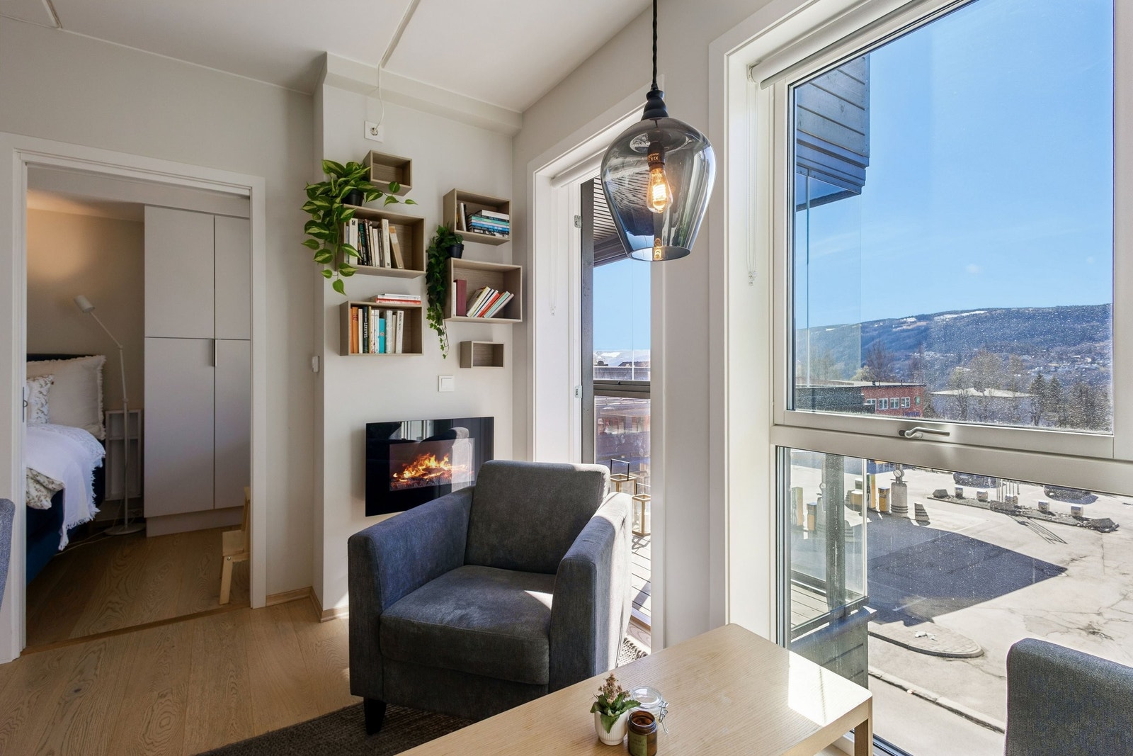 Rett utenfor stua finner du balkongen. Galleribilde