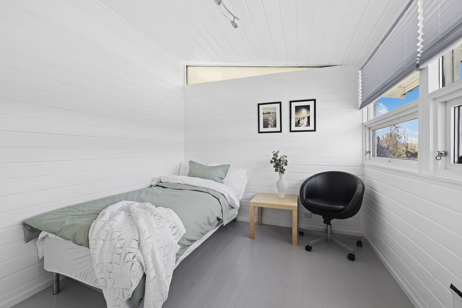 Soverom nr. to og tre egner seg ypperlig som barnerom, gjesterom eller kontor. Galleribilde