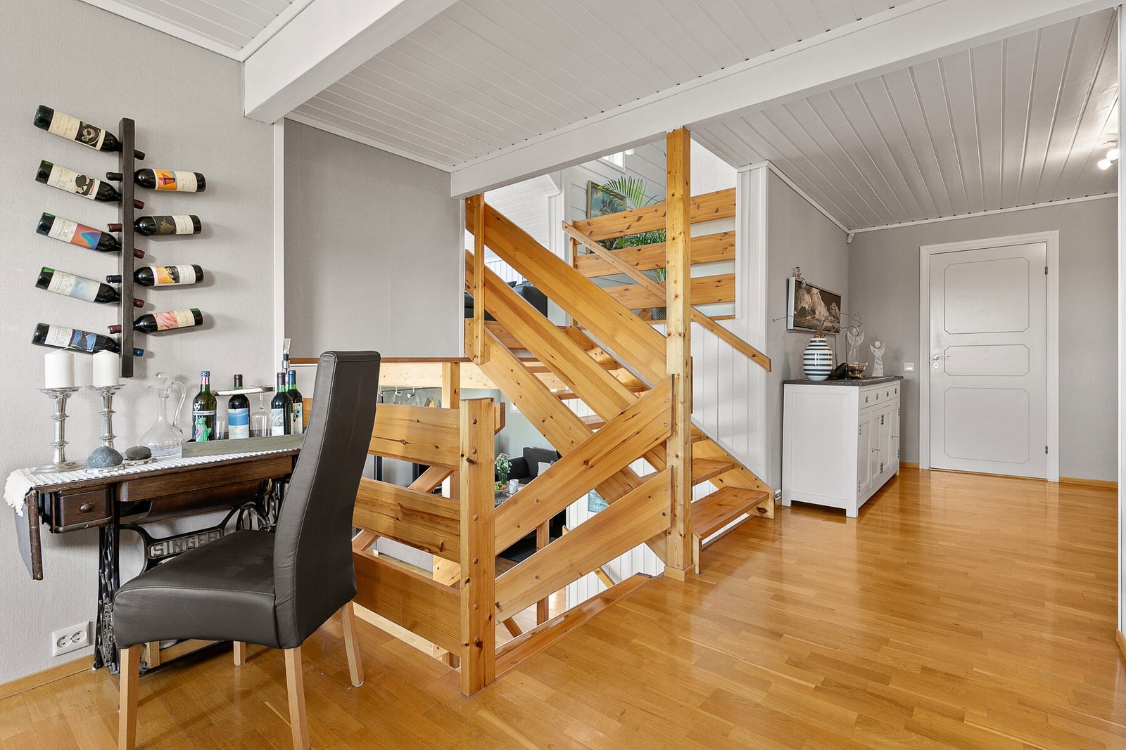Huset er innholdsrikt og romslig. Galleribilde