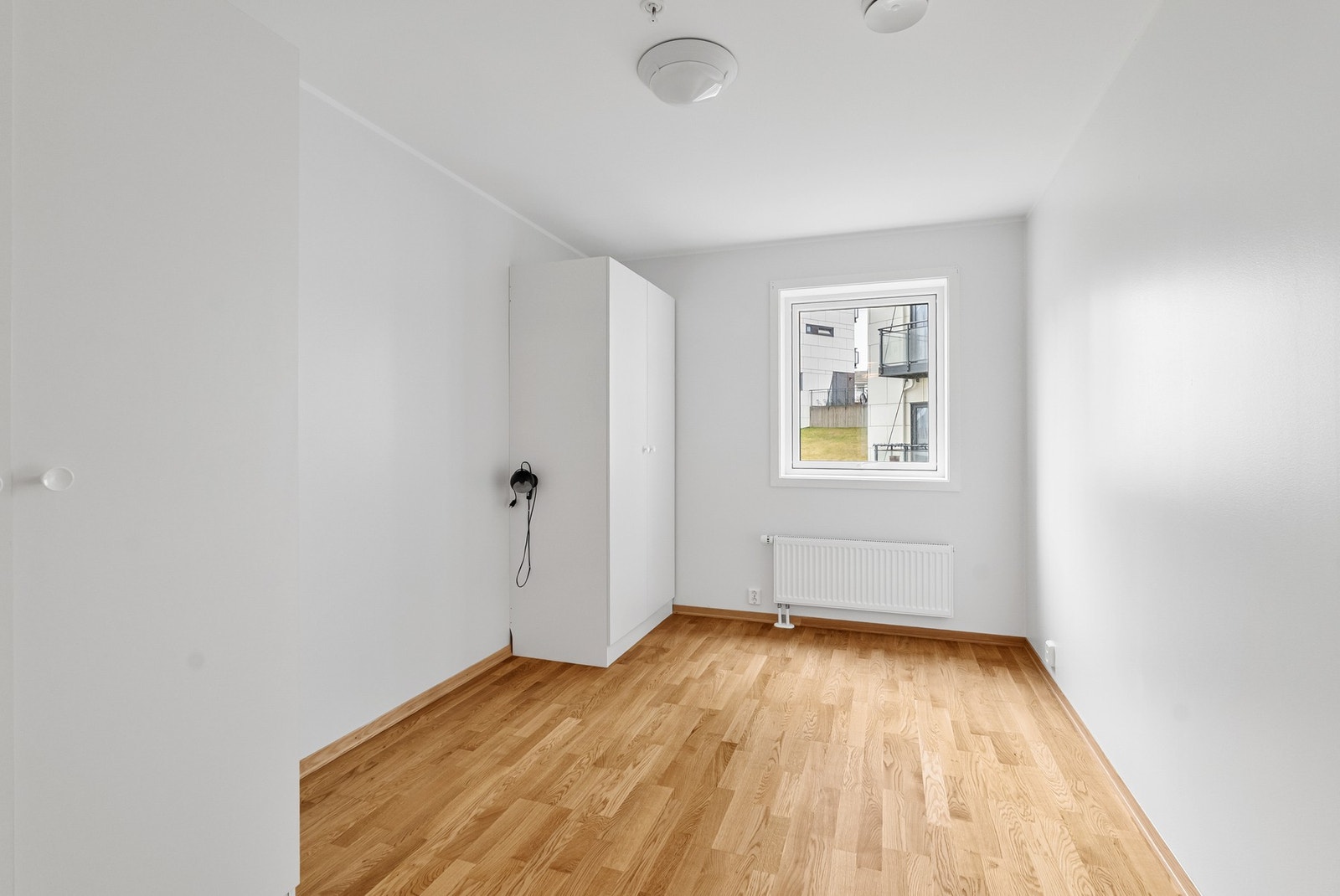 Soverom nr. 2 med garderobeskap Galleribilde