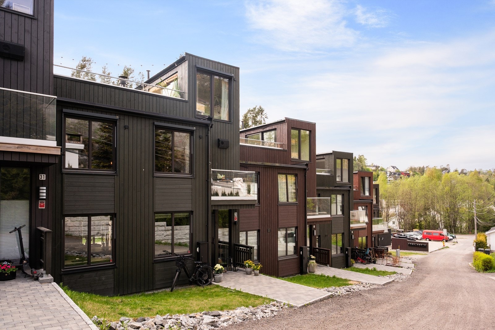 Moderne, familievennlig rekkehus i et meget attraktivt og trafikkskjermet boligområde på Munkerud, Nordstrand. Galleribilde