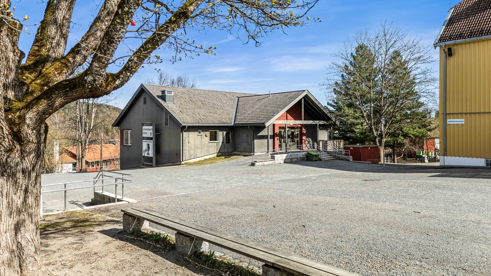 Lommedalen Skole A.jpg Galleribilde