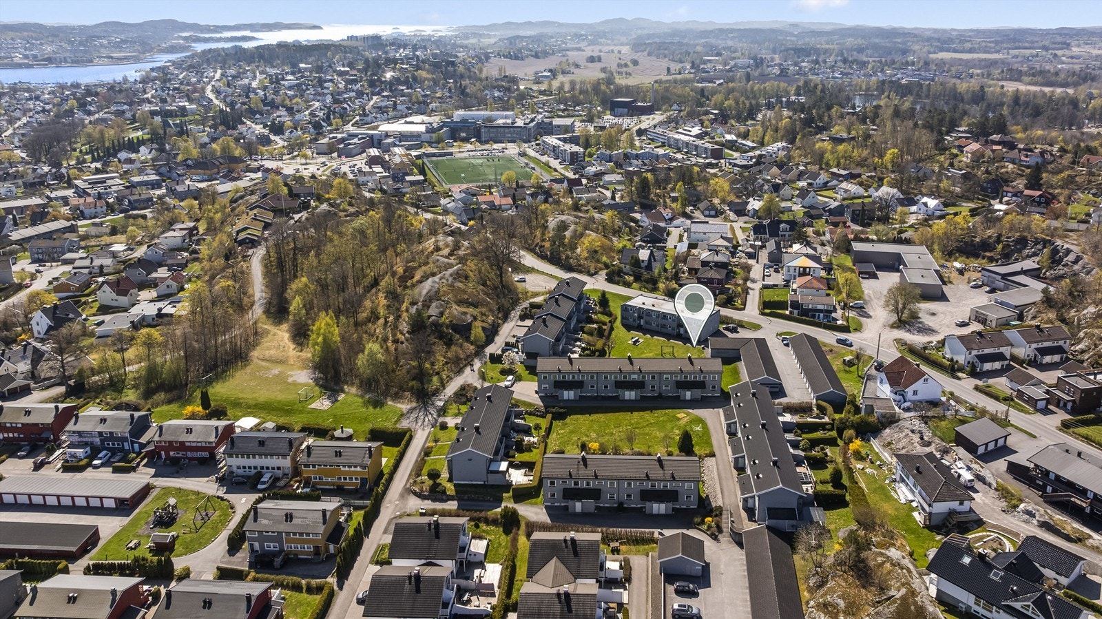 Området byr på en fin blanding av boligbebyggelse og grønne lunger. Galleribilde