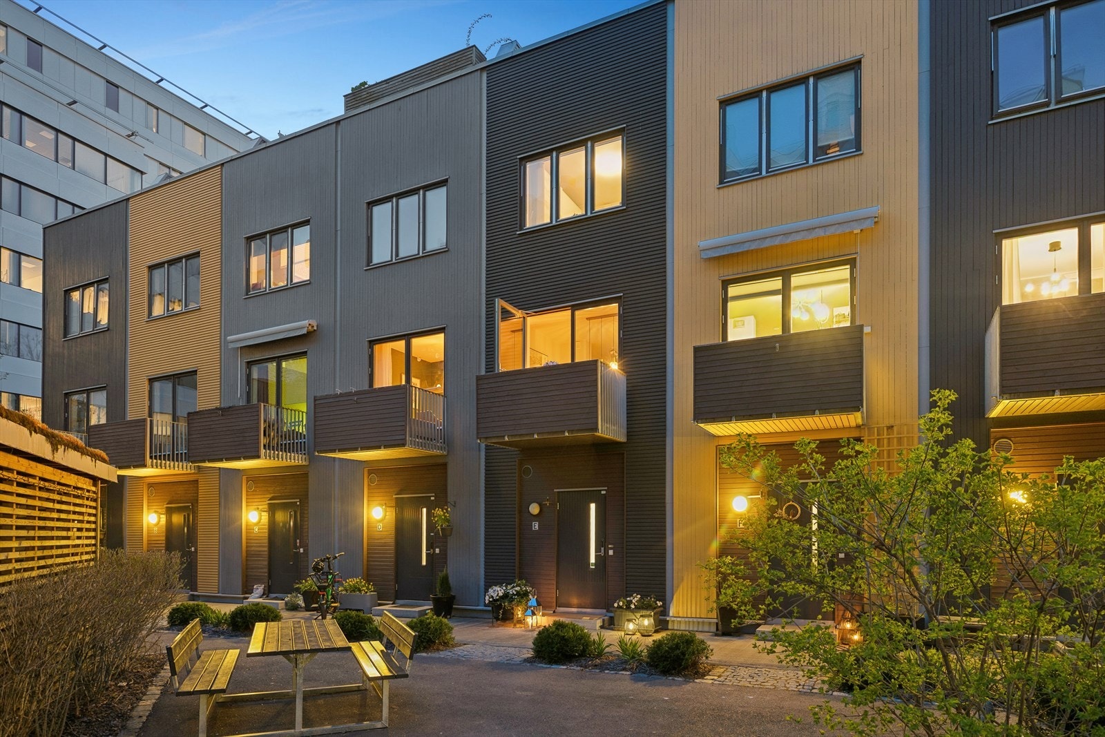 Unikt townhouse rekkehus fra 2009. Galleribilde
