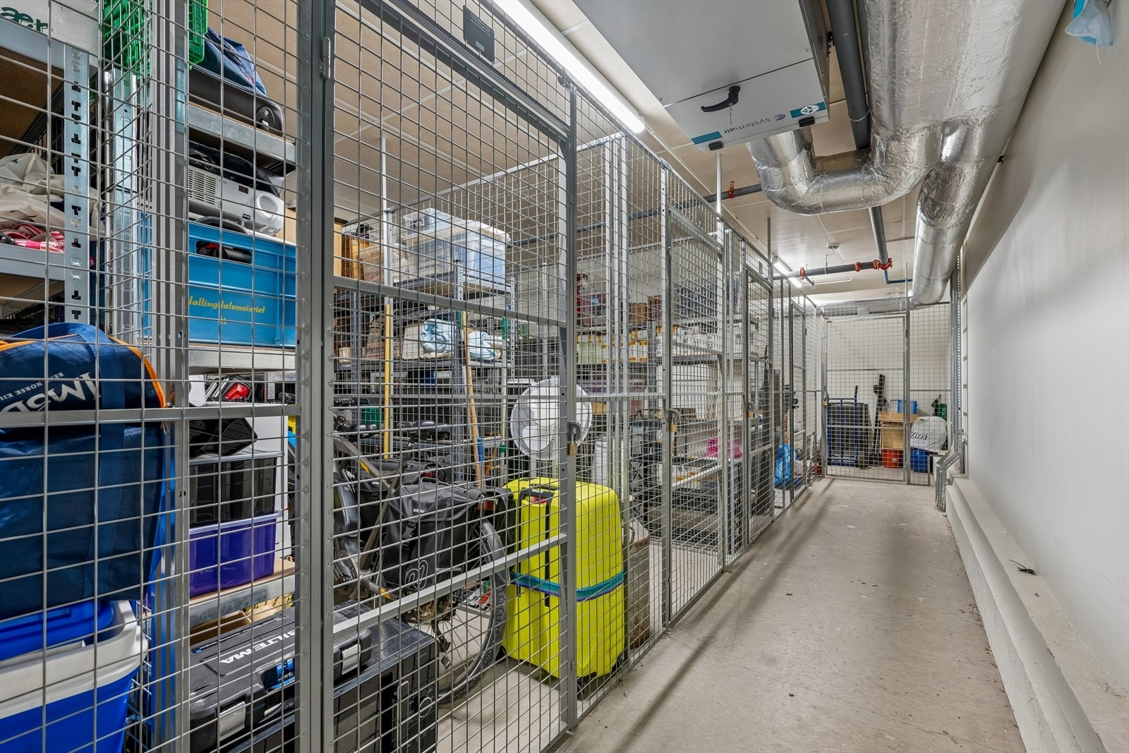 I tillegg til bod på balkongen og i leiligheten, disponeres en privat bod i 1. etasje. Galleribilde