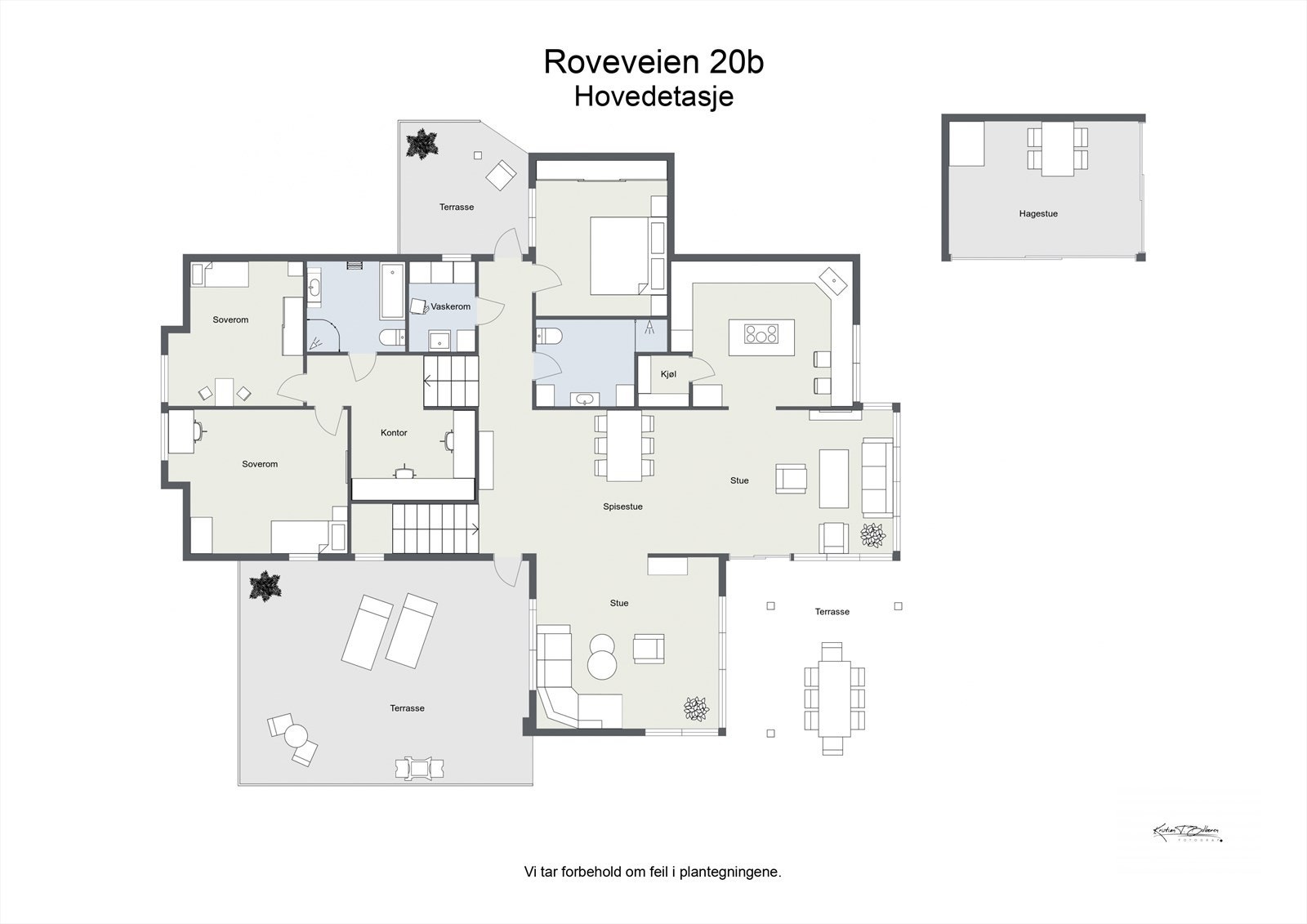 Hovedetasjen har en sosial og åpen planløsning med store oppholdsrom, tre soverom, kontor, to bad, vaskerom og direkte utgang til flere terrasser. Galleribilde