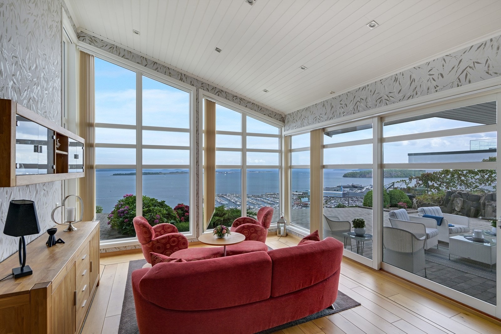 En egen stuedel med panoramavinduer er perfekt for å nyte utsikten i all slags vær. Galleribilde
