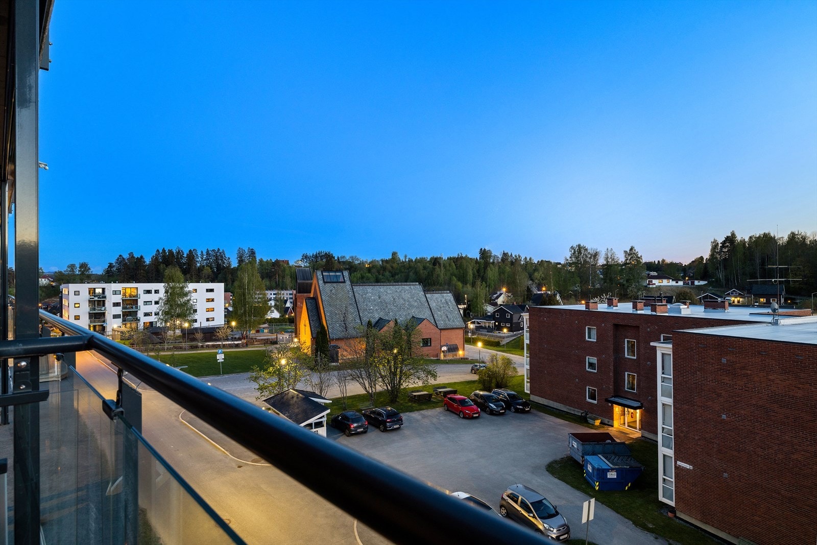 Vestvendt balkong. Galleribilde