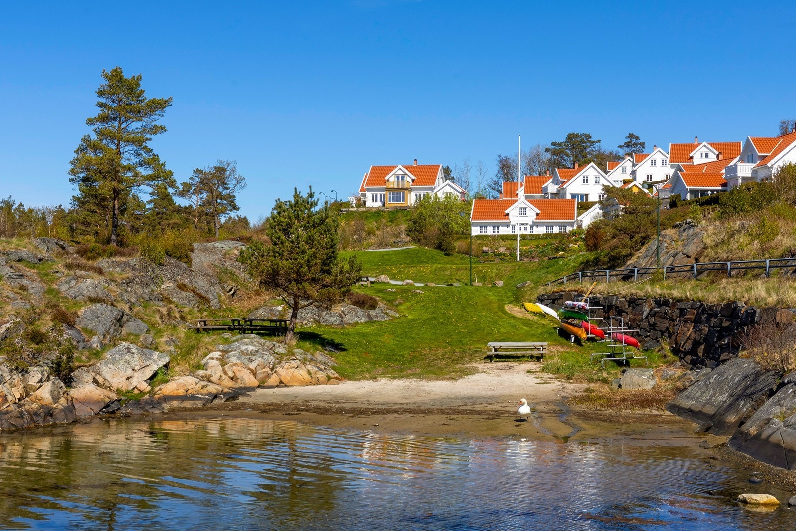 Fra hytten spaserer du barbent ned på stranden på under ett minutt! Galleribilde