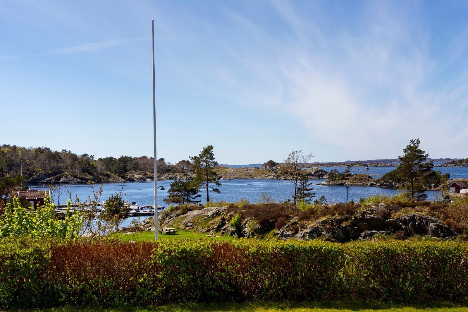 Utsikt fra hage. Galleribilde