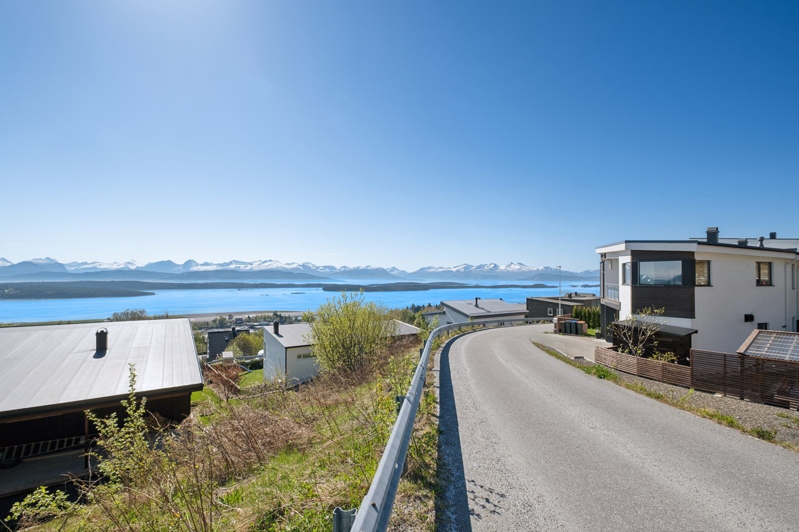 Området byr på gode rekreasjonsmuligheter med nærhet til både turstier og grøntarealer. Galleribilde