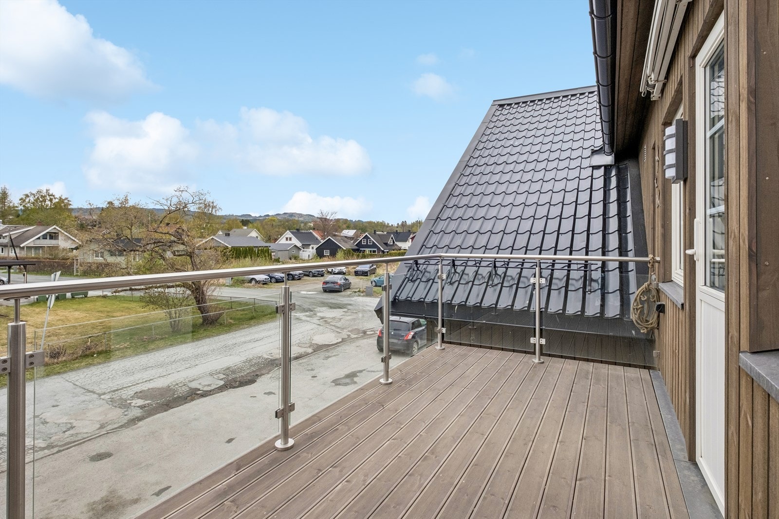 God plass til møblering på balkongen. Galleribilde