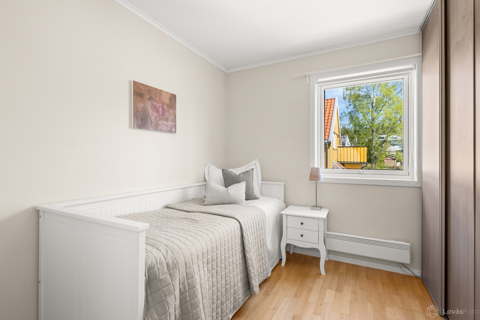 Soverom 3 med skyvedørsgarderobe Galleribilde