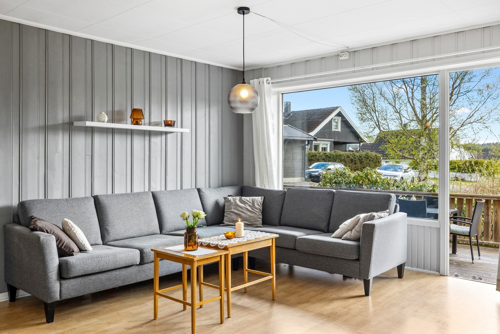 Rikelig med naturlig lys og godt lysinnslipp Galleribilde