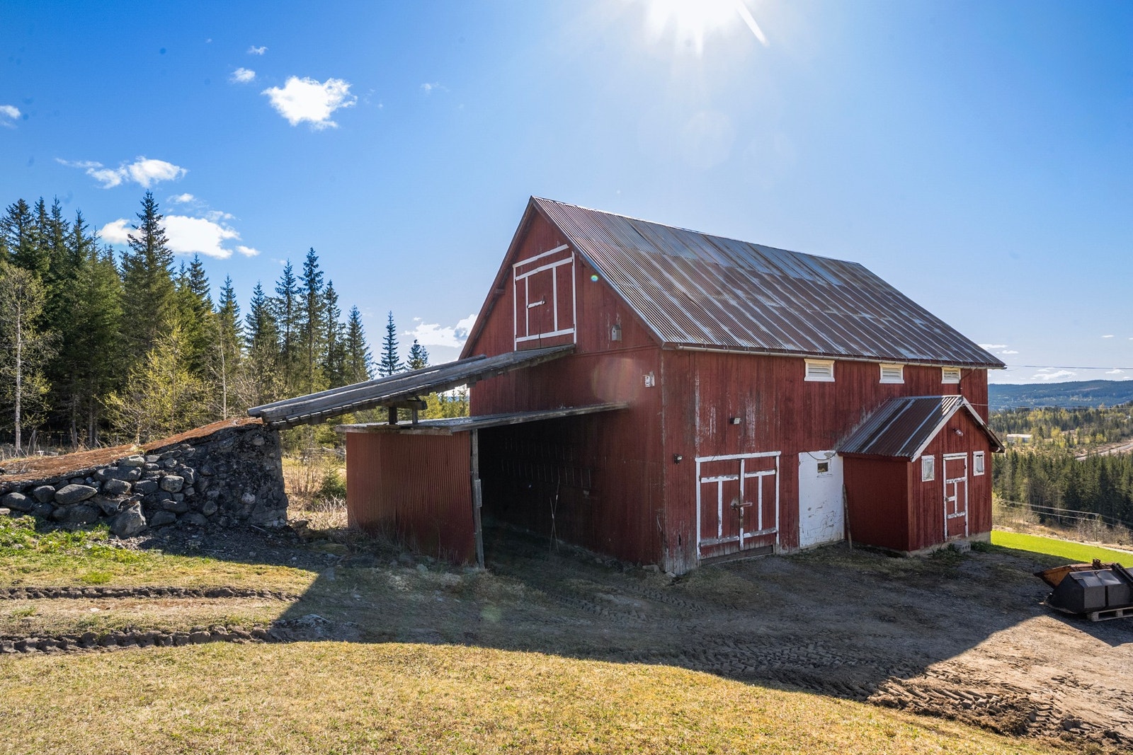 Driftsbygning/låve Galleribilde
