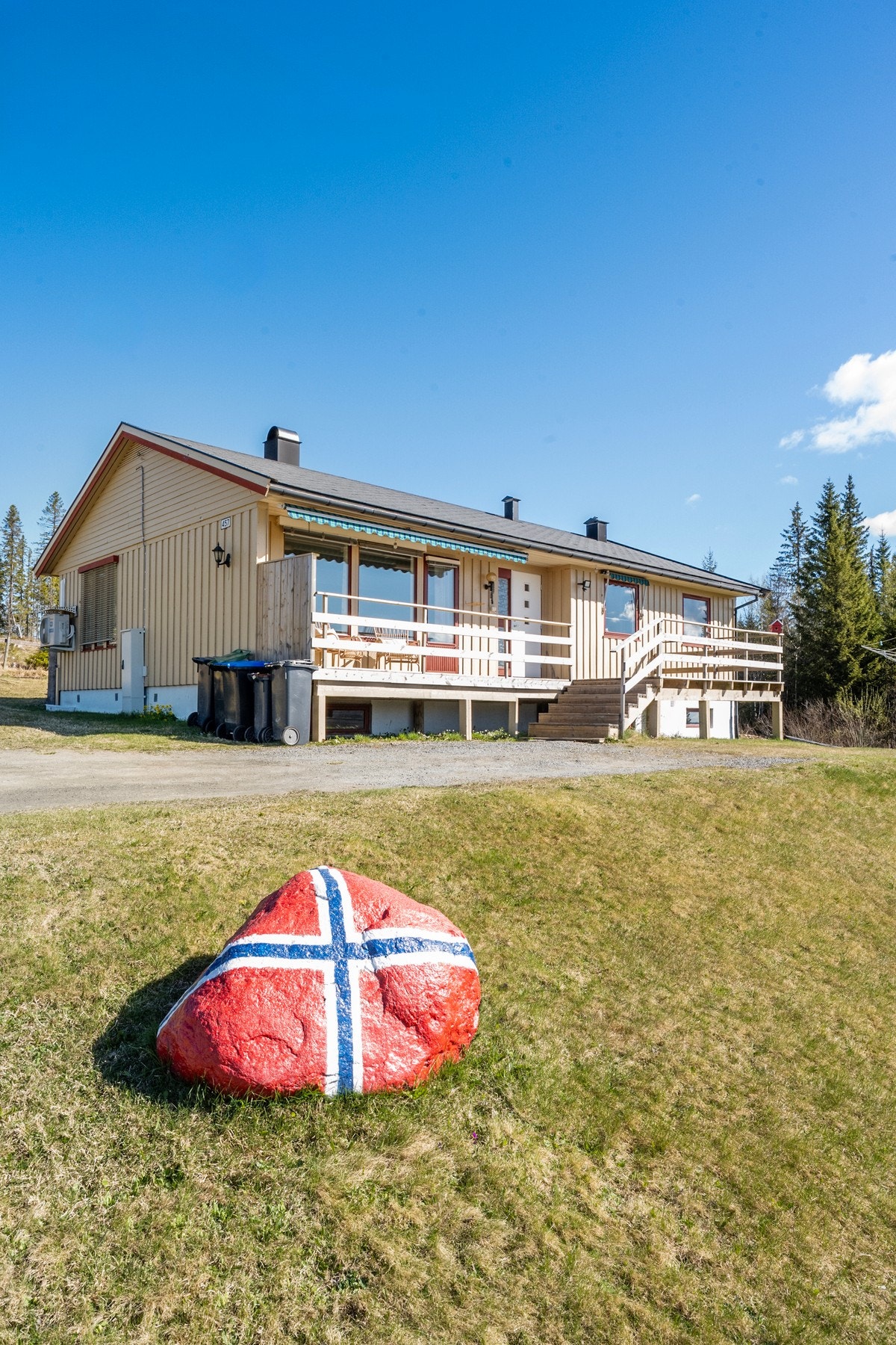 Kårbolig oppført 1982 Galleribilde