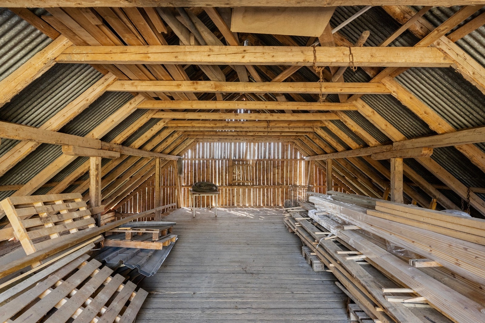 Høyloft - god plass for lagring Galleribilde