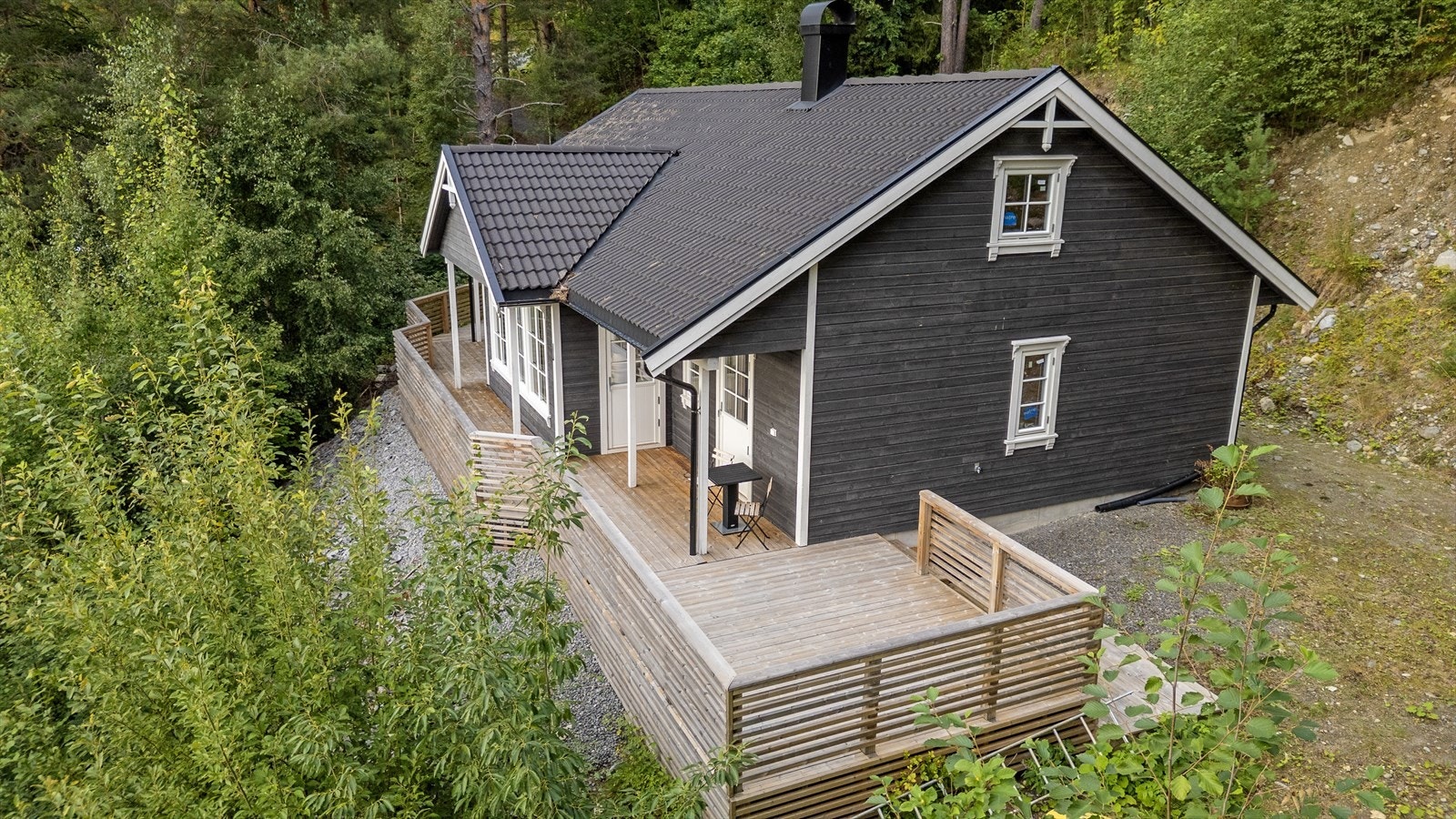 Skrånende tomt. Galleribilde