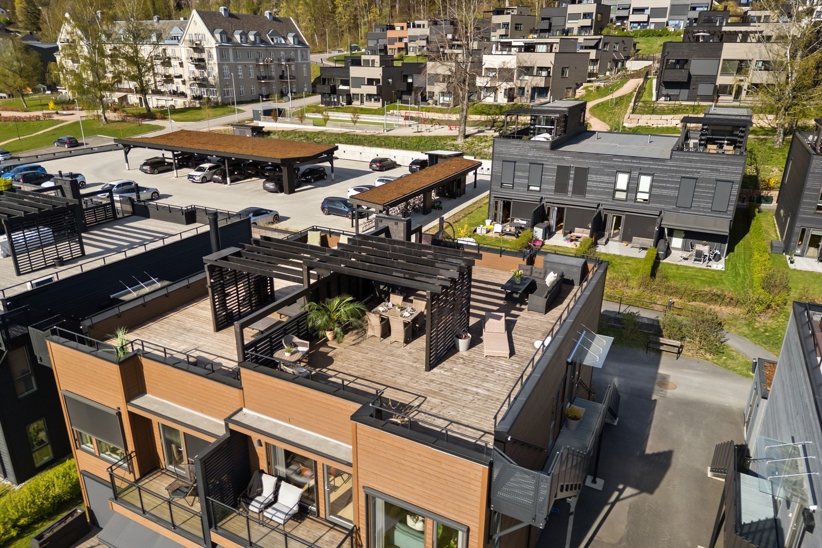 Boligen ligger attraktivt til i et nyetablert og barnevennlig boligområde i Lier Hageby. Galleribilde