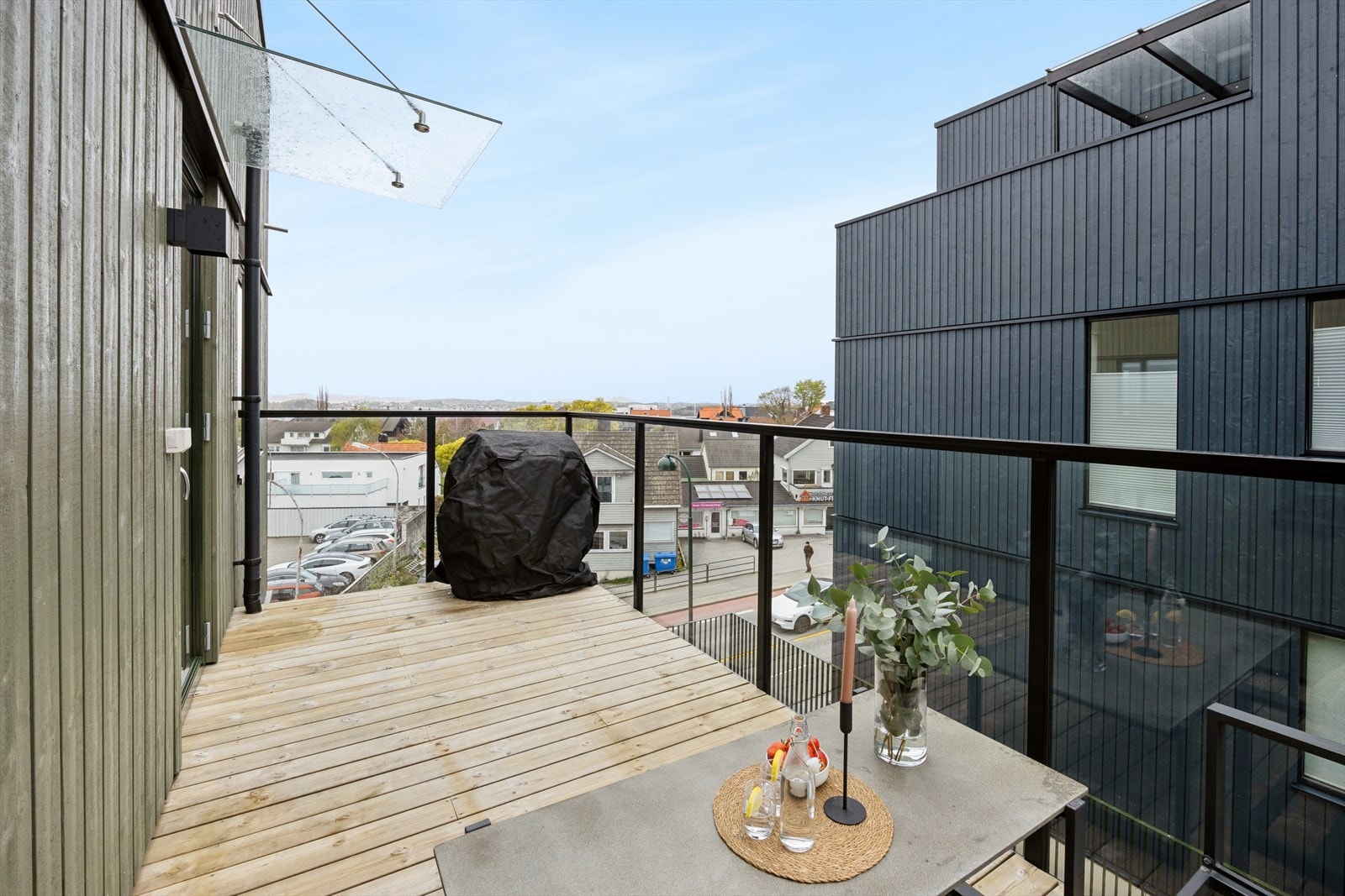 Man har også flott utsikt fra balkongen. Galleribilde