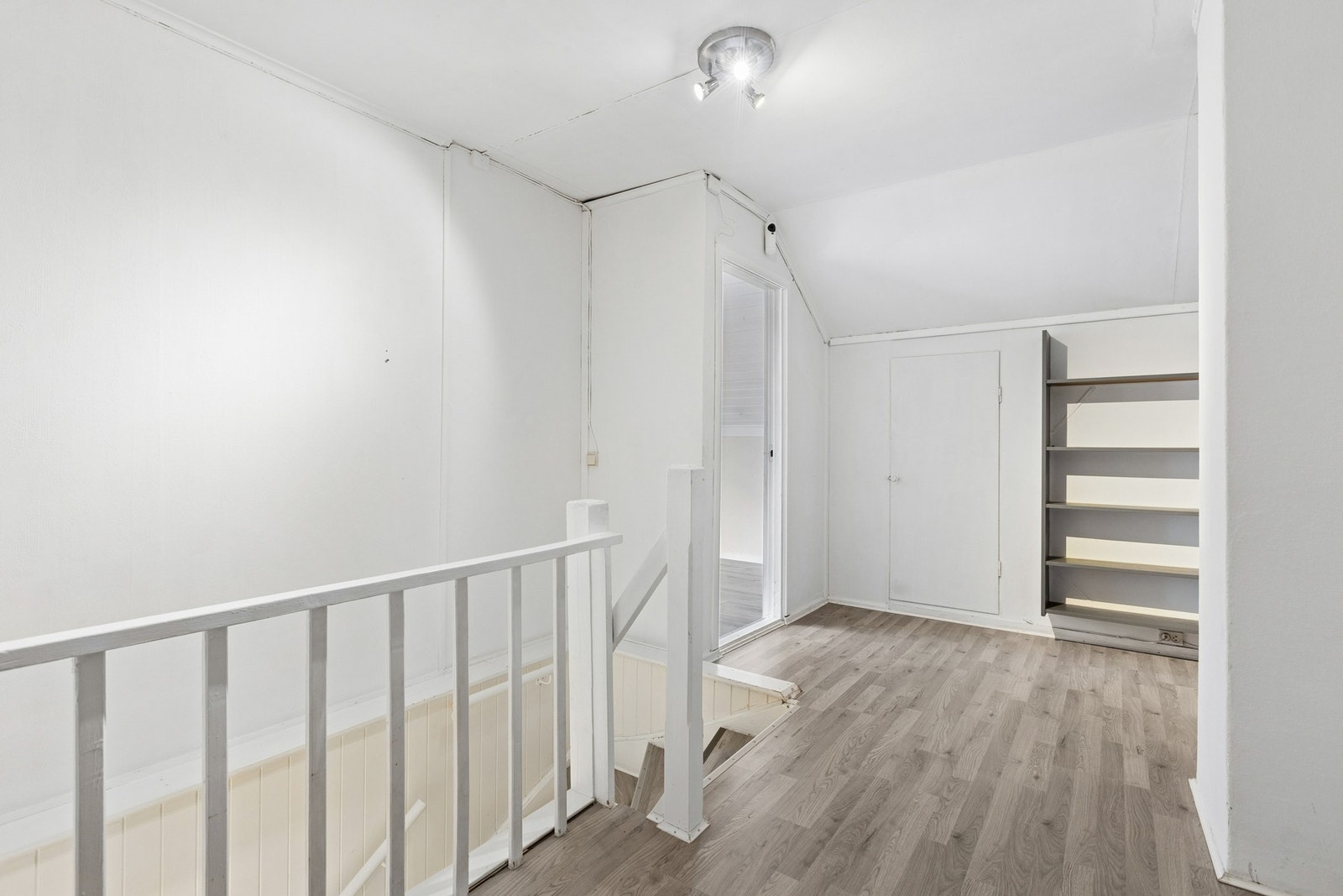 Gang/entré på loft. Galleribilde