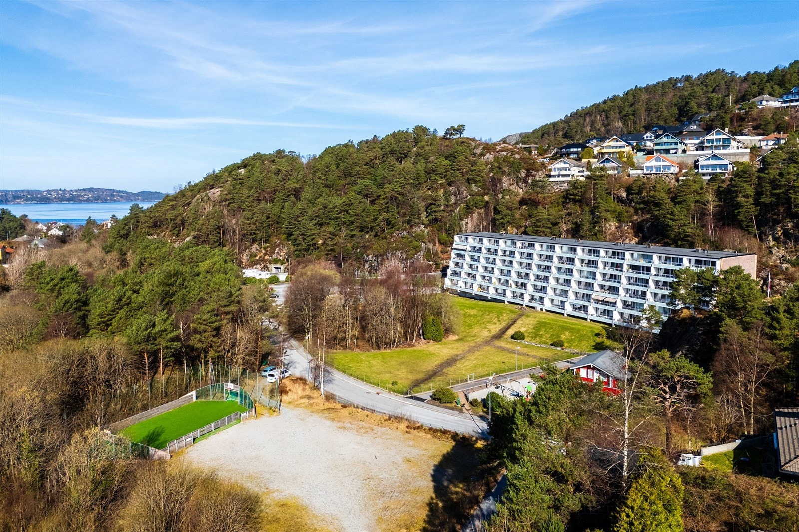 God beliggenhet i et populært borettslag i fine omgivelser på Tertnes Galleribilde
