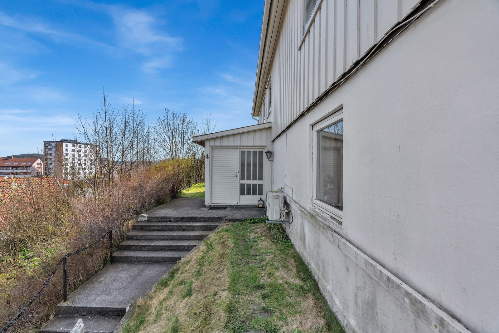 Inngangsparti. Galleribilde