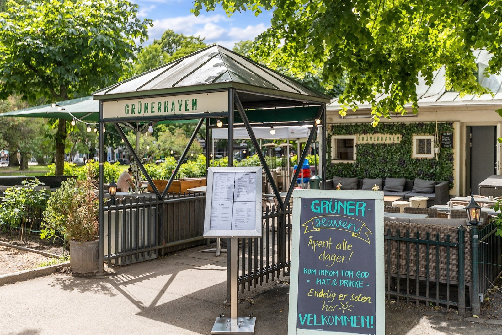 Kort vei til restauranter, kaféer og serveringssteder. Galleribilde