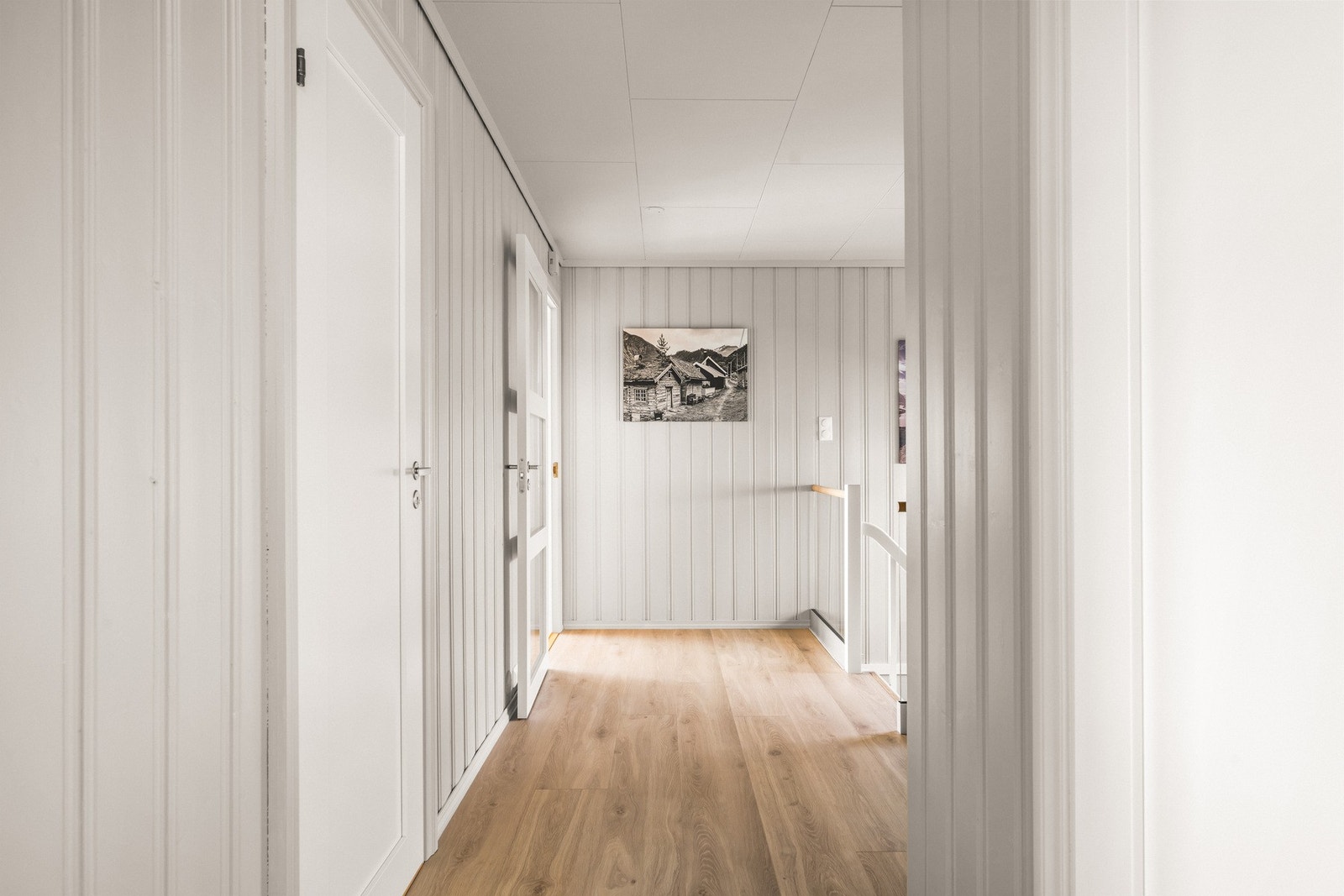 Gangen separerer de ulike sonene i etasjen Galleribilde