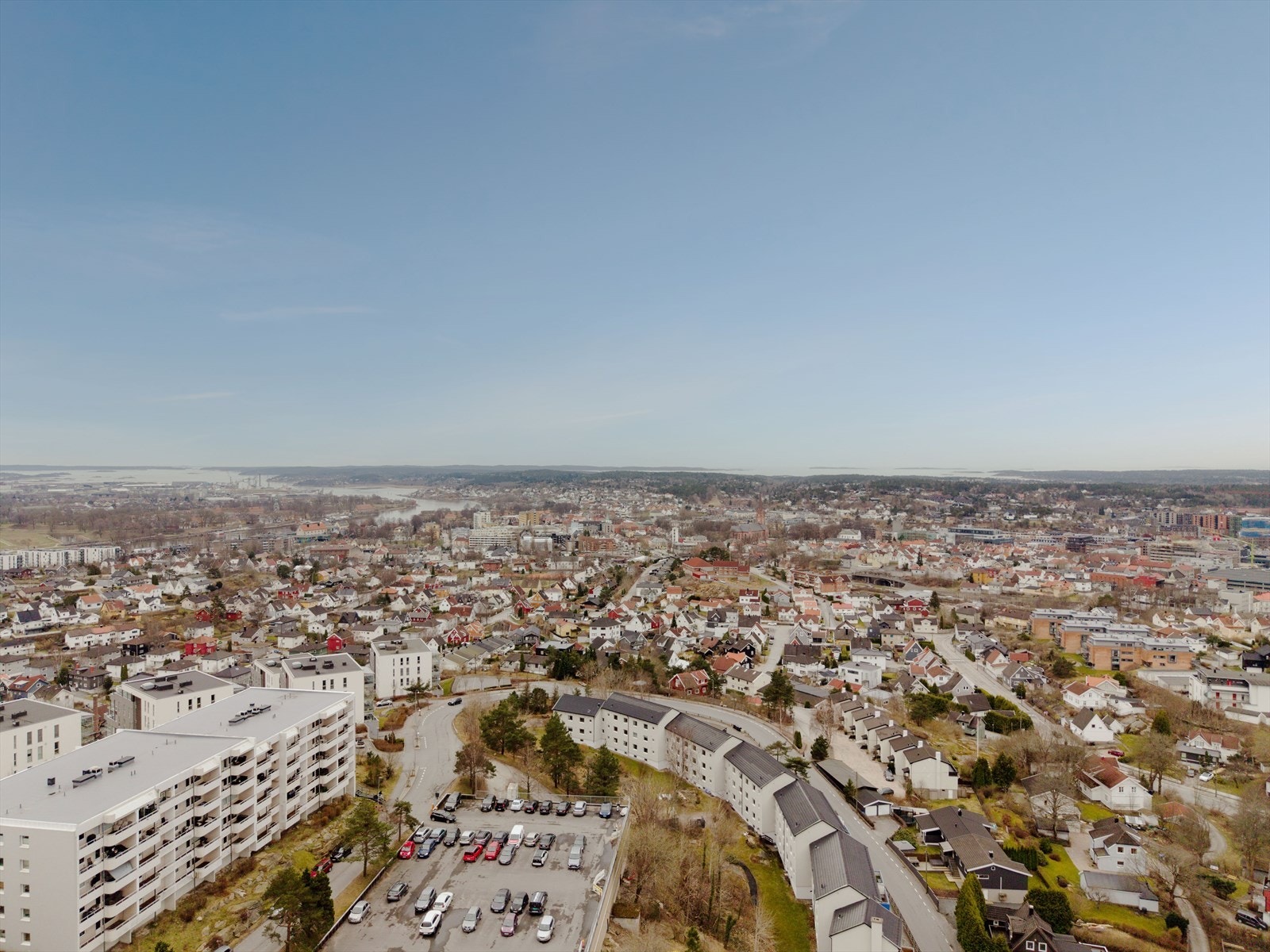 For rekreasjon og friluftsliv finnes flere fine turområder i nærheten, blant annet Bingedammen, Brattliparken og Fredrikstadmarka. Galleribilde
